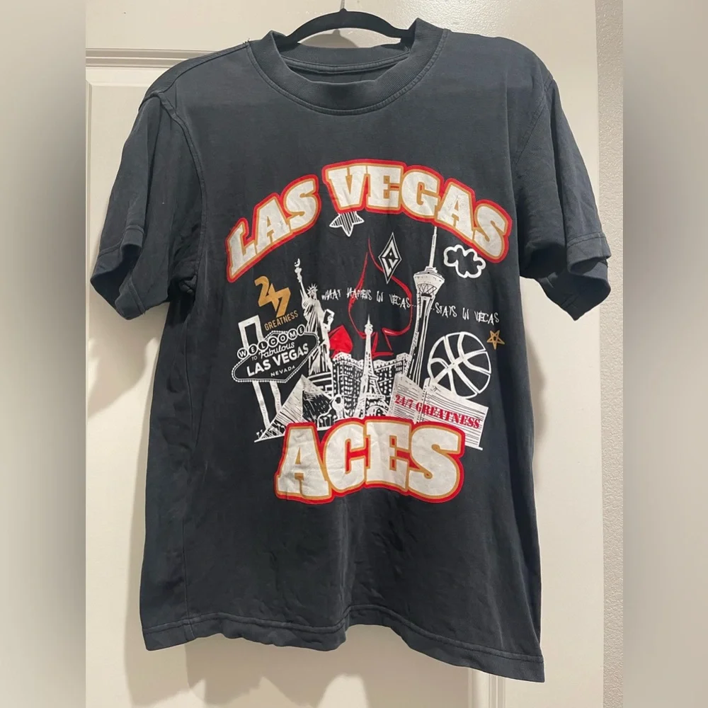 Las Vegas Ace’s championship distress T-shirt (2023) 🏀⛹🏽♀️ - Picture 1 of 5